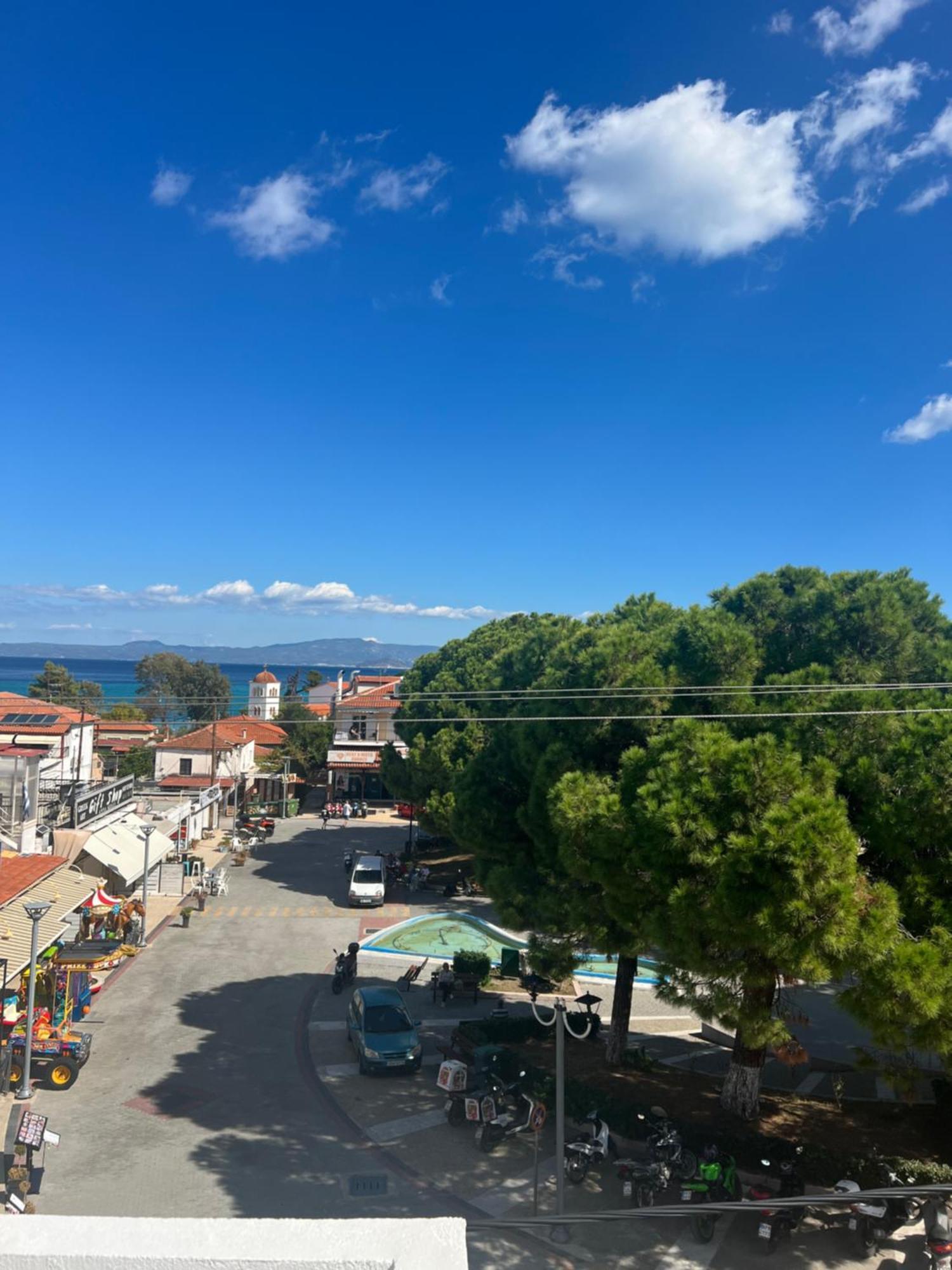 Simotel Ermis Hanioti Exterior photo