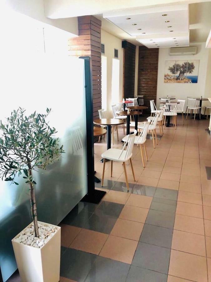 Simotel Ermis Hanioti Exterior photo